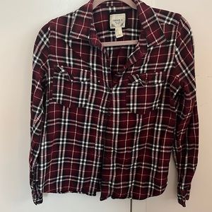 Women’s Plaid Button Up shirt